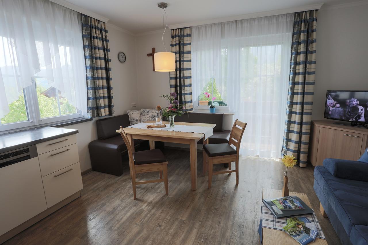 Appartments Am Esslgut Apartment
